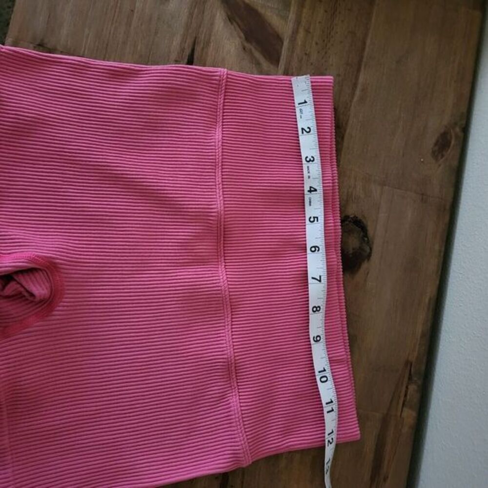Pink Ribbed Spandex Shorts Size Medium - Picture 9 of 12